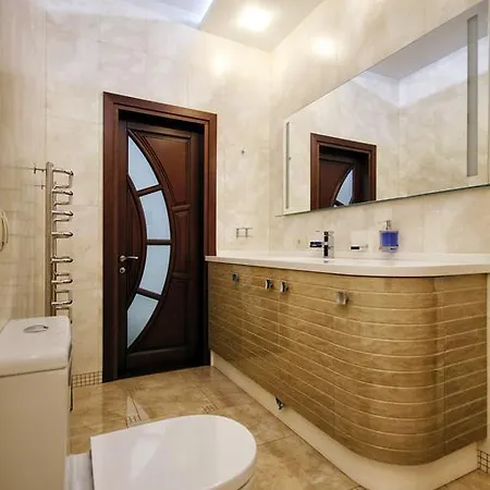 Lejlighed Comfort In Historical Center Of *