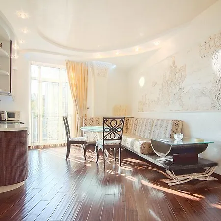 Comfort In Historical Center Of * Odessa