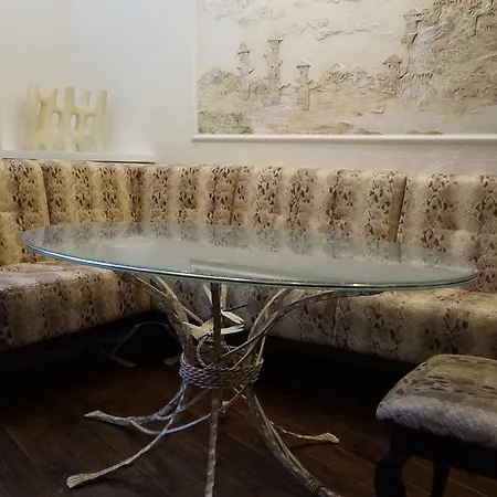 Comfort In Historical Center Of 敖德萨