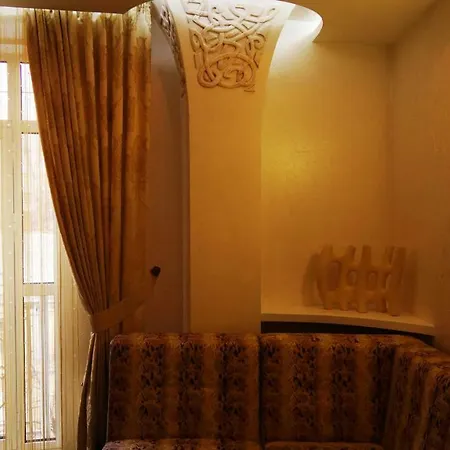 公寓 Comfort In Historical Center Of 敖德萨